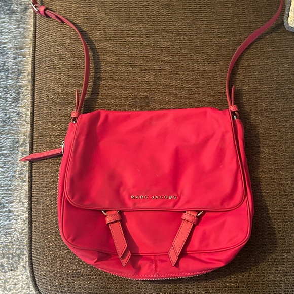 Marc Jacobs Zip that Mini Messenger Bag in Carnation crossbody - Picture 5 of 9